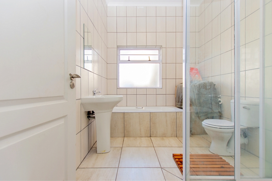 4 Bedroom Property for Sale in Laaiplek Western Cape